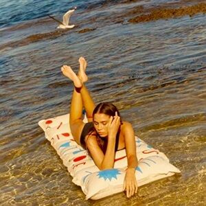 Sunny Life Float Limited Edition